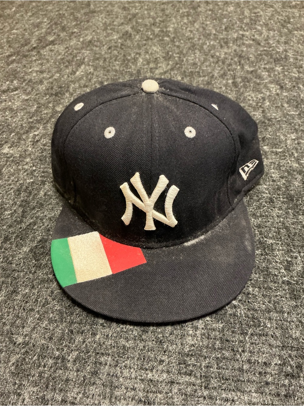 New Era Black Interior 59FIFTY Fitted Cap with Blue Labels